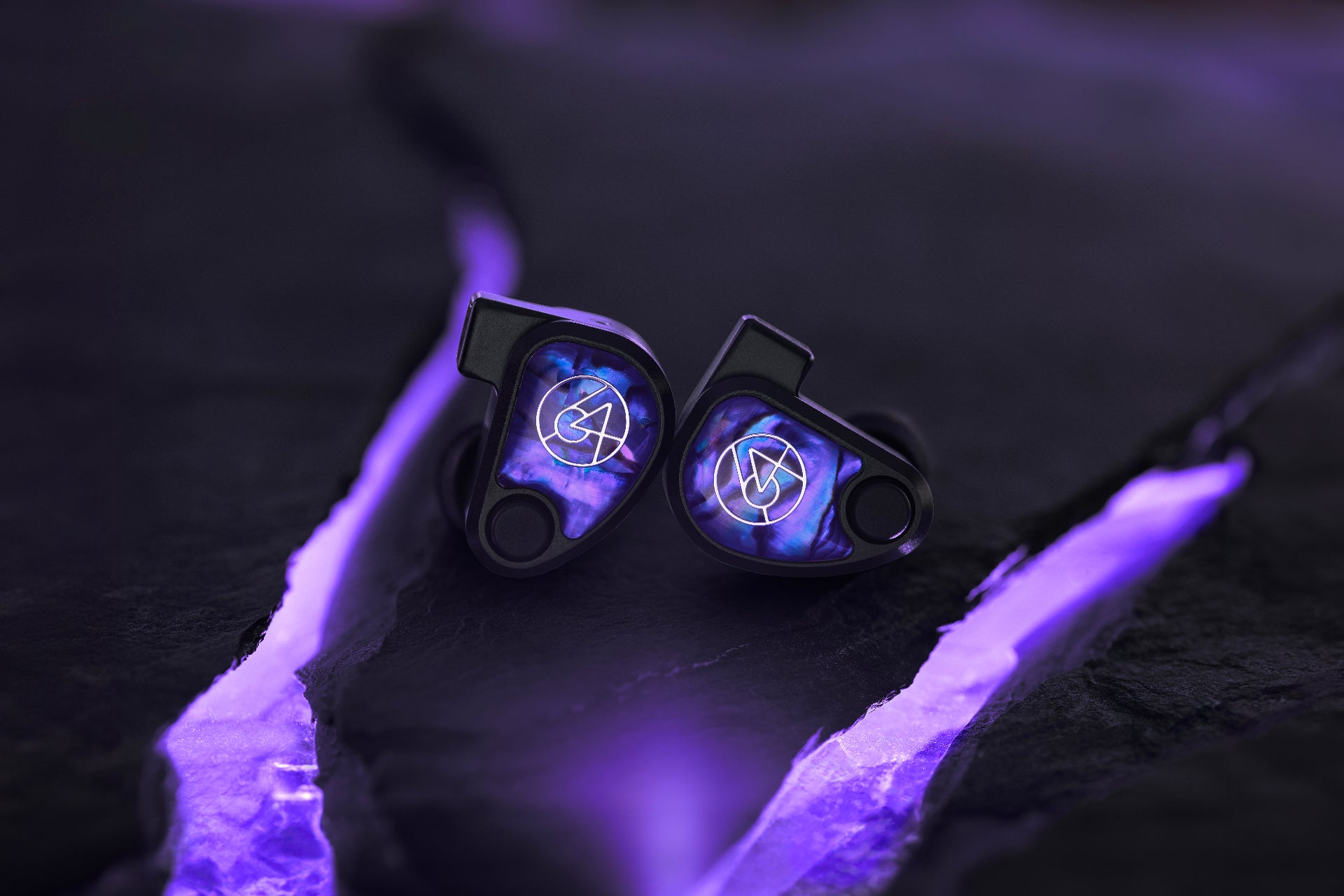 64 Audio Volür - 10-driver hybrid UIEM with True Isobaric technology